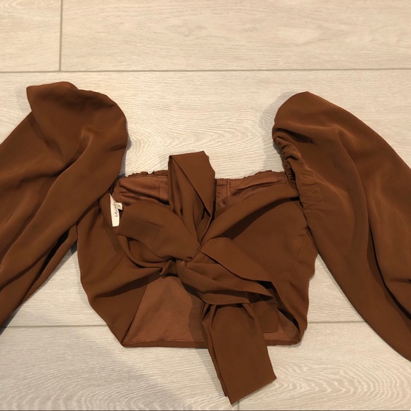 Brown Off The Shoulder Crop Top - Picture 3 of 4
